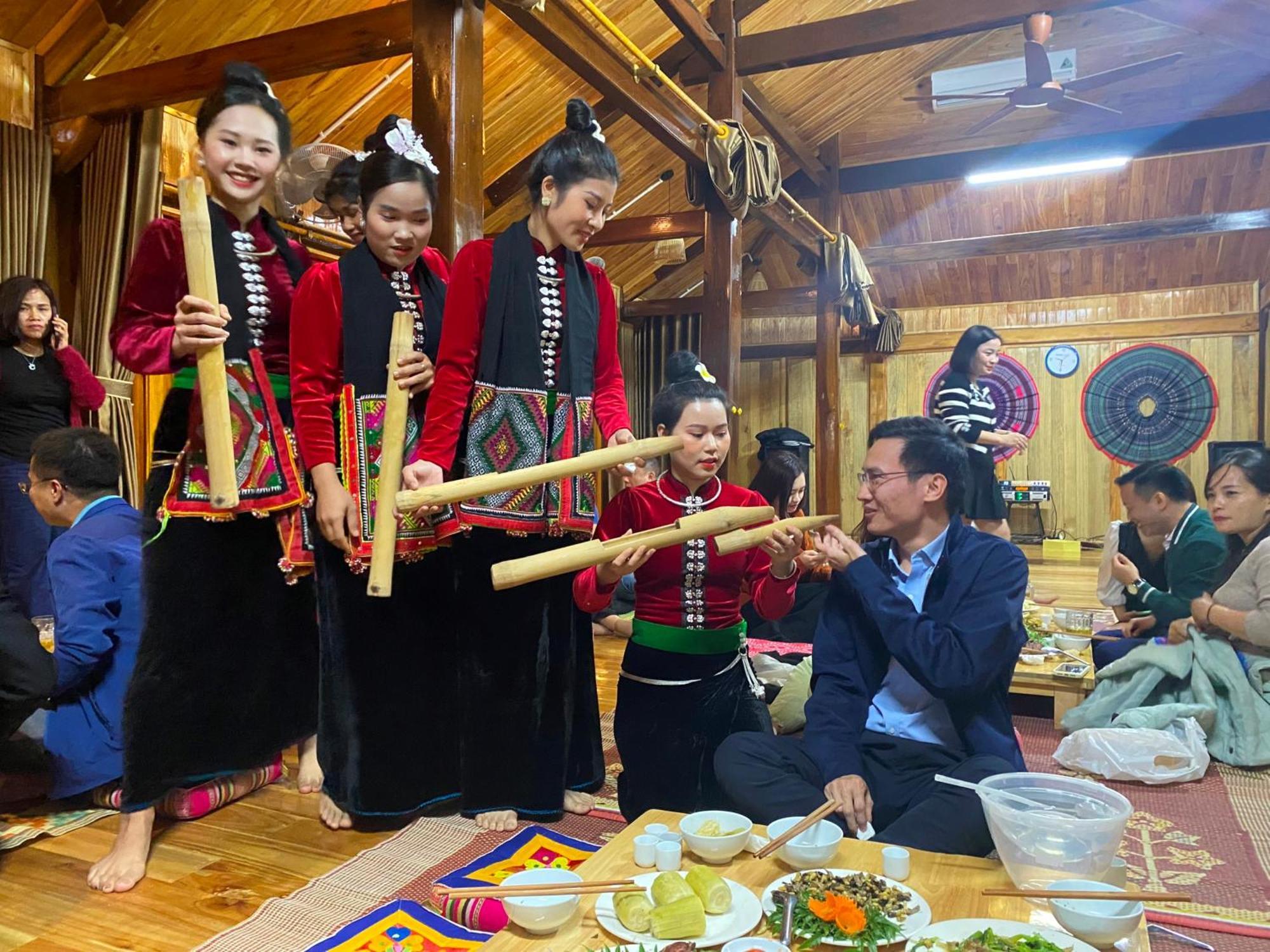 Nam Thia Homestay Yen Bai Exteriör bild